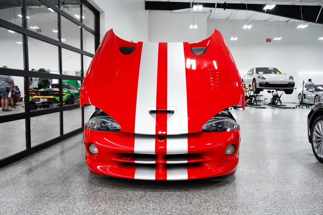 2002 Dodge Viper GTS 2nd Gen - Image 8 of 31