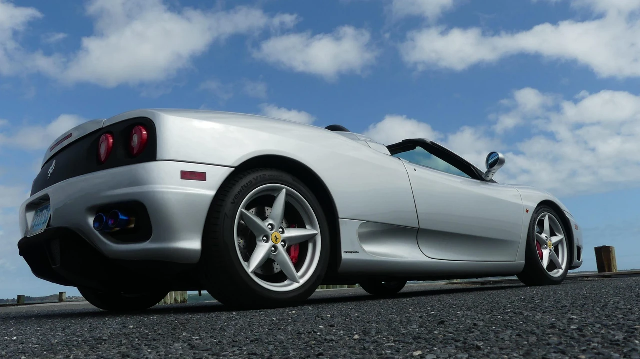 2002 Ferrari 360 Spider - Image 23 of 31