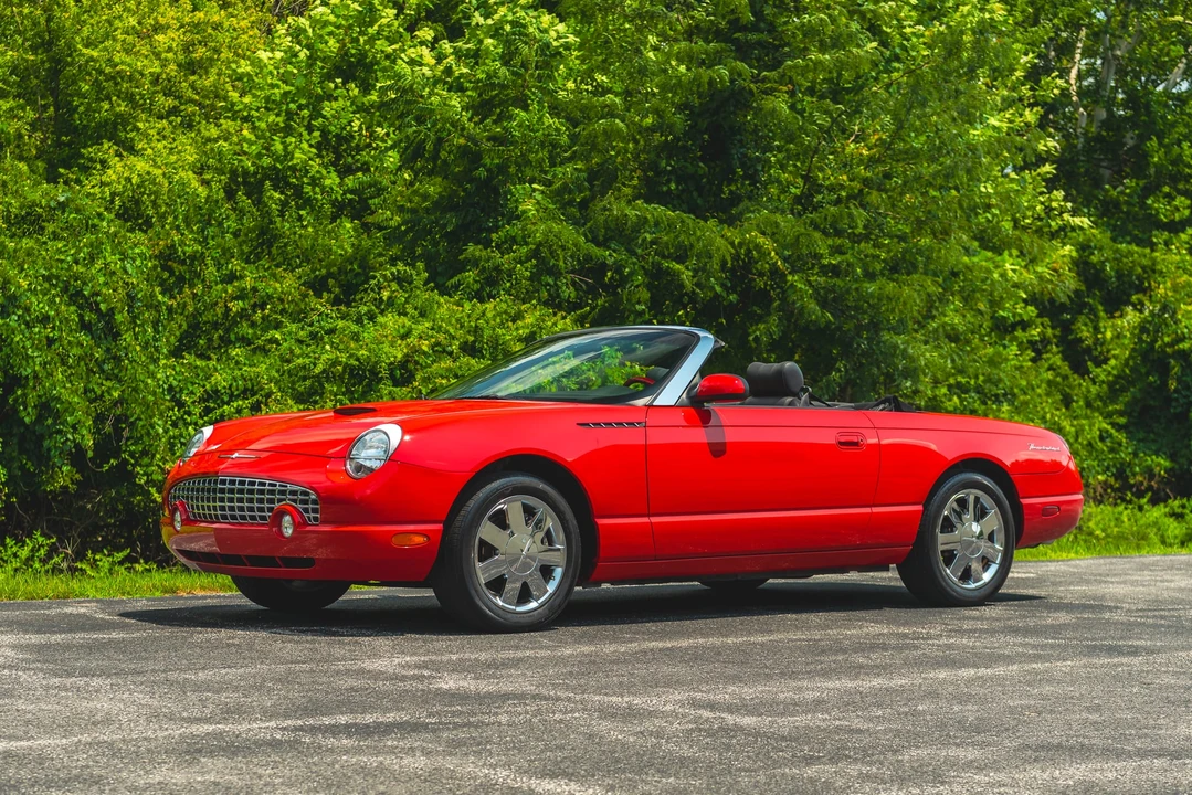 2002 Ford Thunderbird 11th Gen - Image 10 of 31