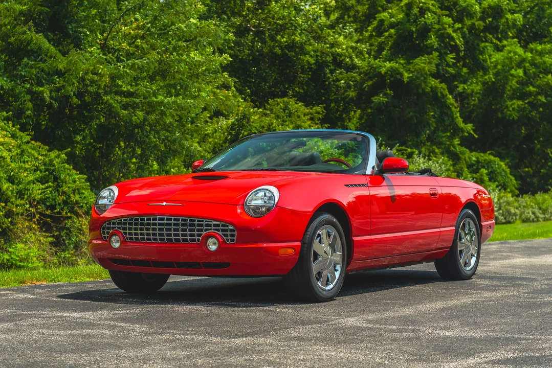 2002 Ford Thunderbird 11th Gen - Image 4 of 31
