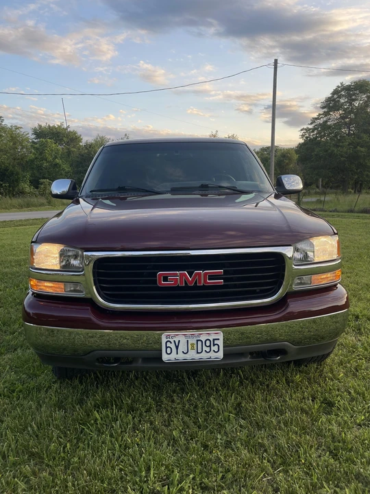2002 GMC Sierra 2nd Gen - Image 5 of 31