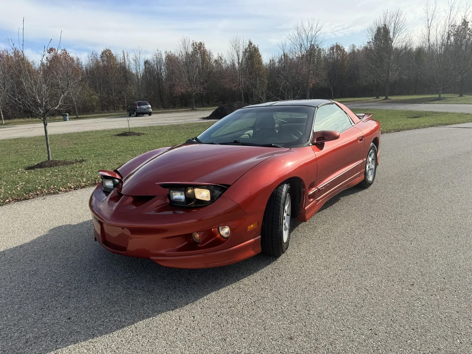 2002 Pontiac Firebird 4th Gen - Image 2 of 31