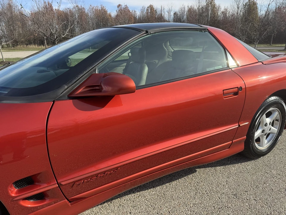 2002 Pontiac Firebird 4th Gen - Image 19 of 31