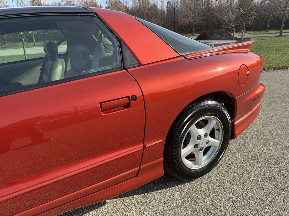 2002 Pontiac Firebird 4th Gen - Image 20 of 31