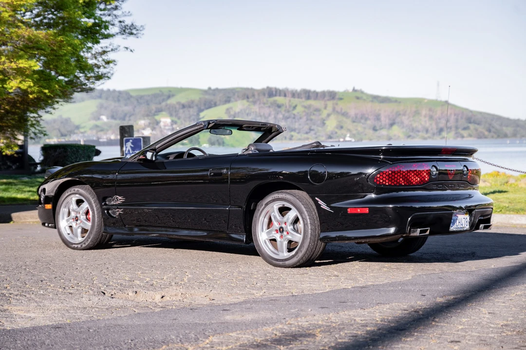 2002 Pontiac Firebird Trans Am 4th Gen - Image 16 of 31