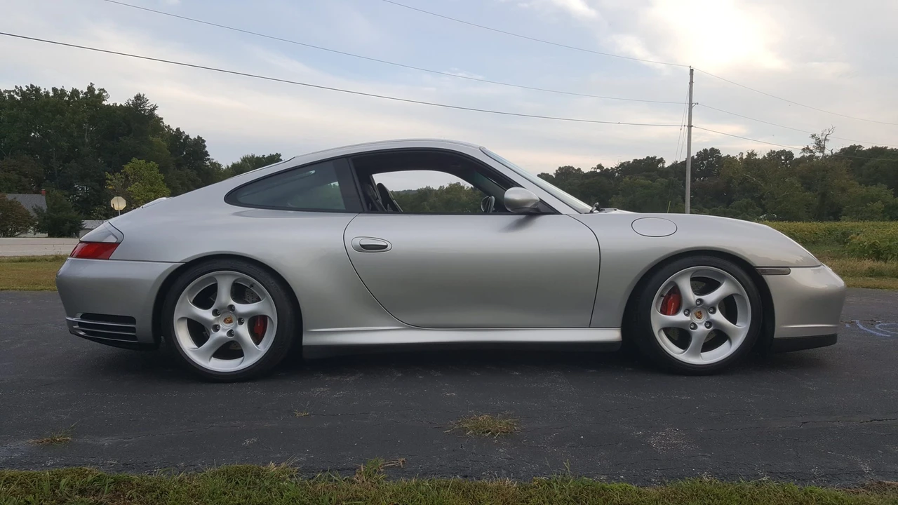 2002 Porsche 996 Carrera 4S - Image 25 of 31