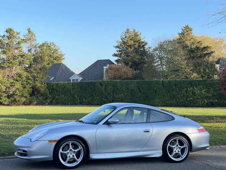 2002 Porsche 996 Carrera - Image 10 of 31