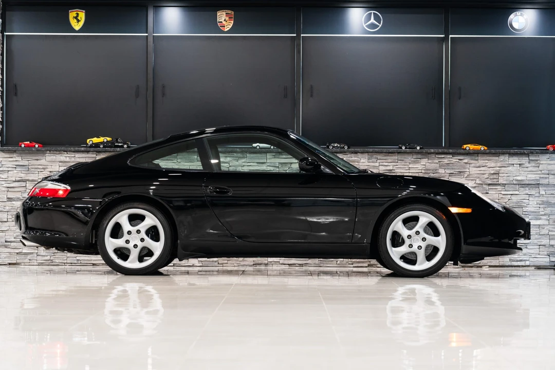 2002 Porsche 996 Carrera - Image 22 of 31