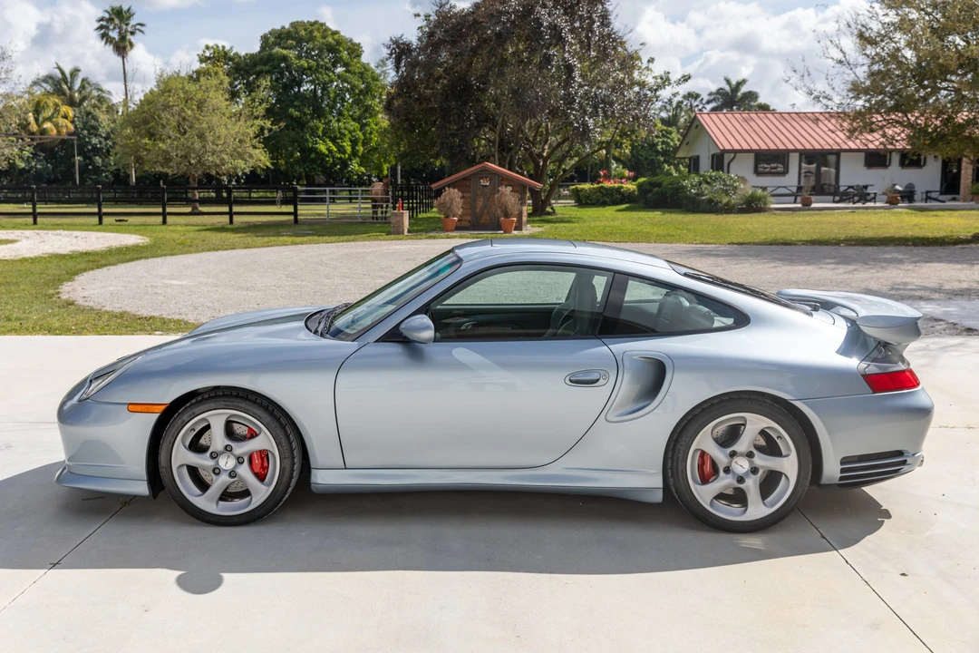 2002 Porsche 996 Turbo - Image 9 of 31