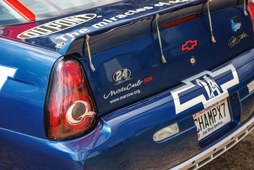 2003 Chevrolet Monte Carlo 6th Gen - Image 14 of 31
