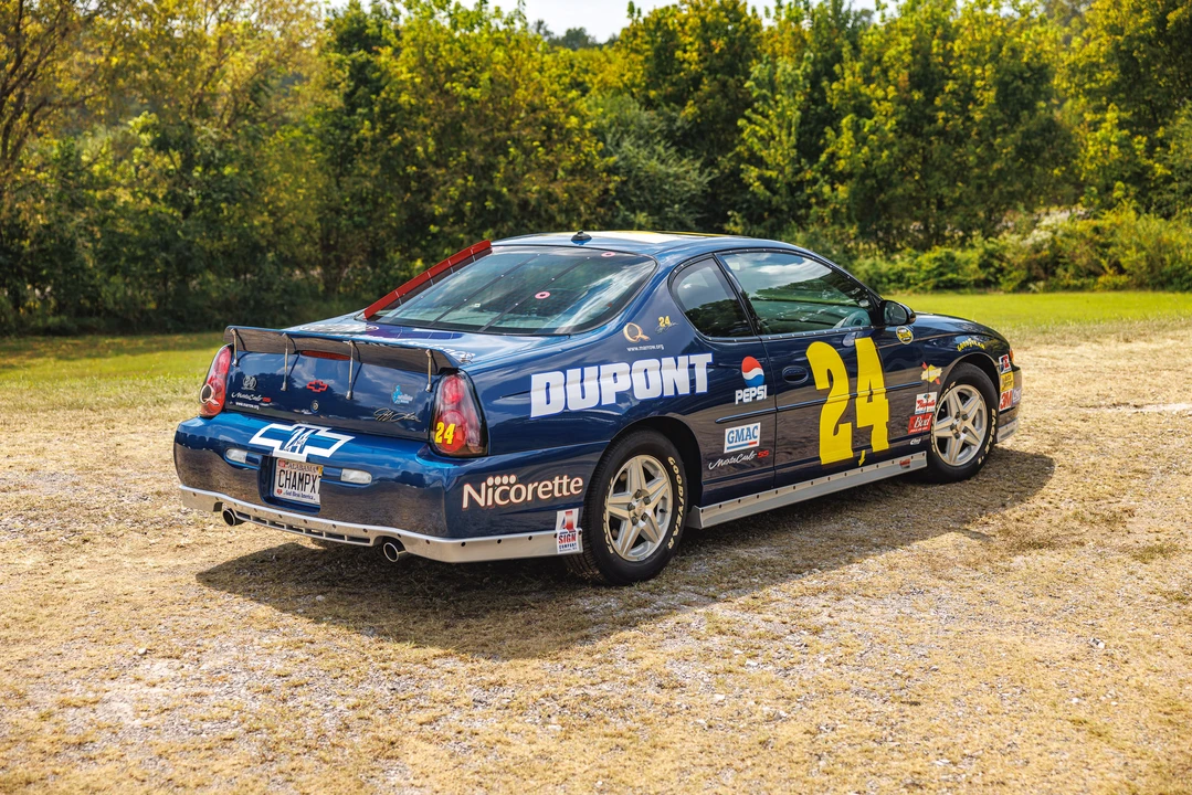 2003 Chevrolet Monte Carlo 6th Gen - Image 3 of 31