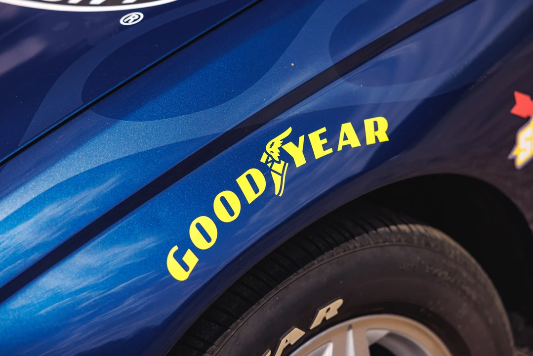 2003 Chevrolet Monte Carlo 6th Gen - Image 29 of 31