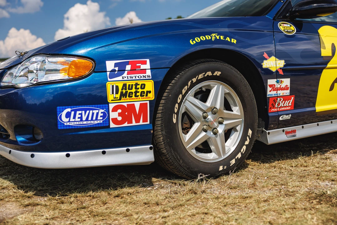 2003 Chevrolet Monte Carlo 6th Gen - Image 26 of 31