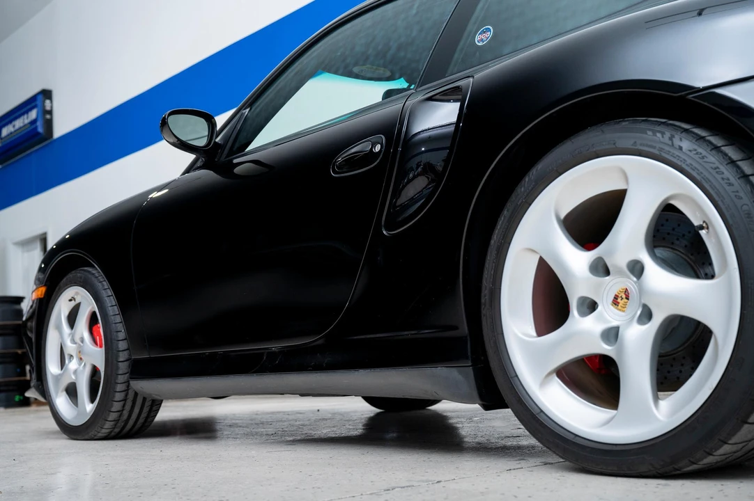 2003 Porsche 996 Turbo - Image 28 of 31