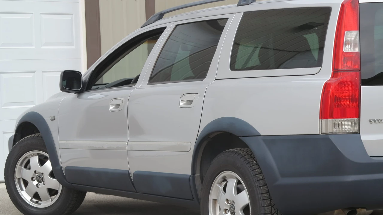 2003 Volvo V70 XC/XC70 2nd Gen - Image 20 of 31