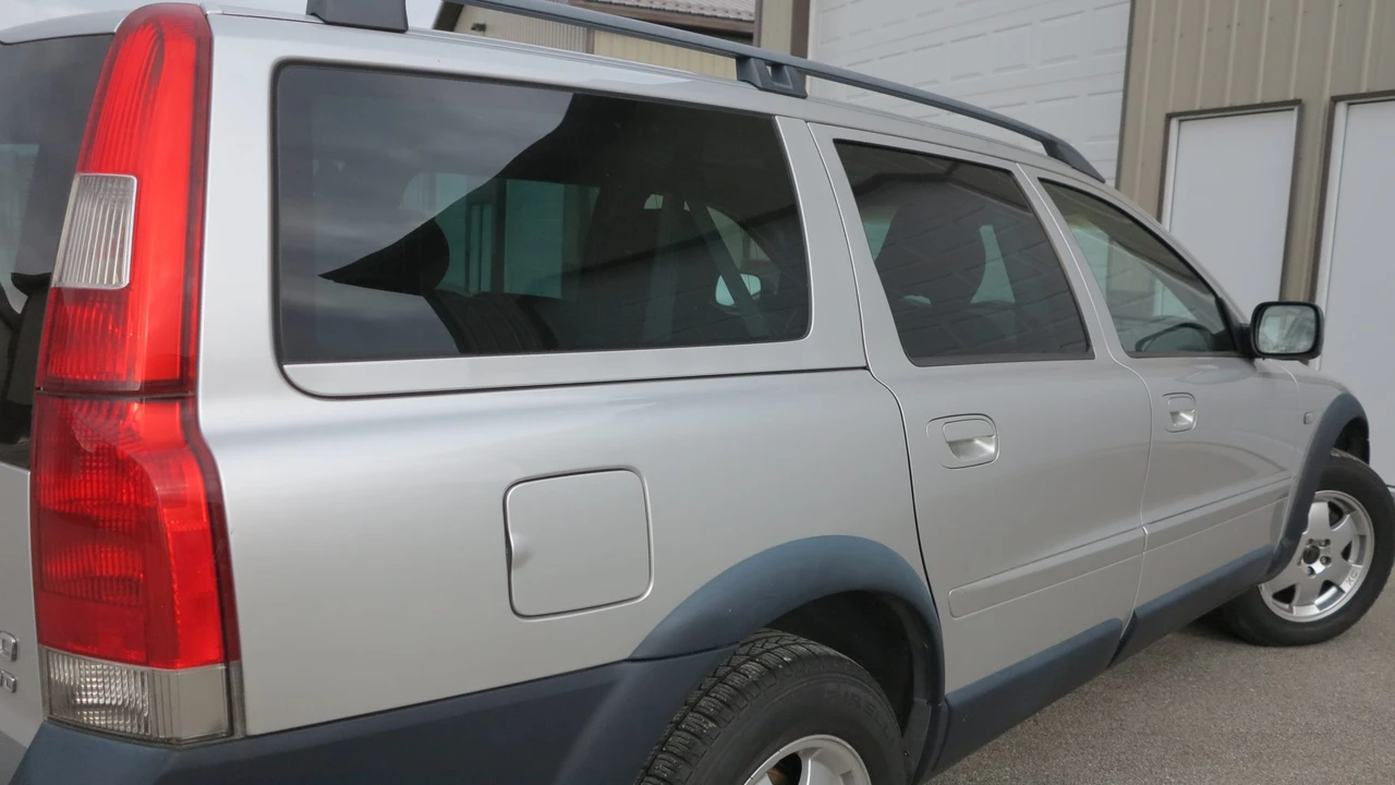 2003 Volvo V70 XC/XC70 2nd Gen - Image 21 of 31