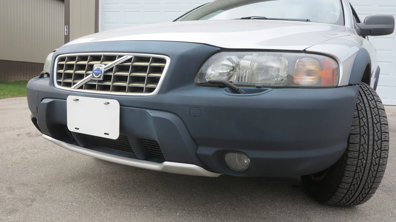 2003 Volvo V70 XC/XC70 2nd Gen - Image 18 of 31
