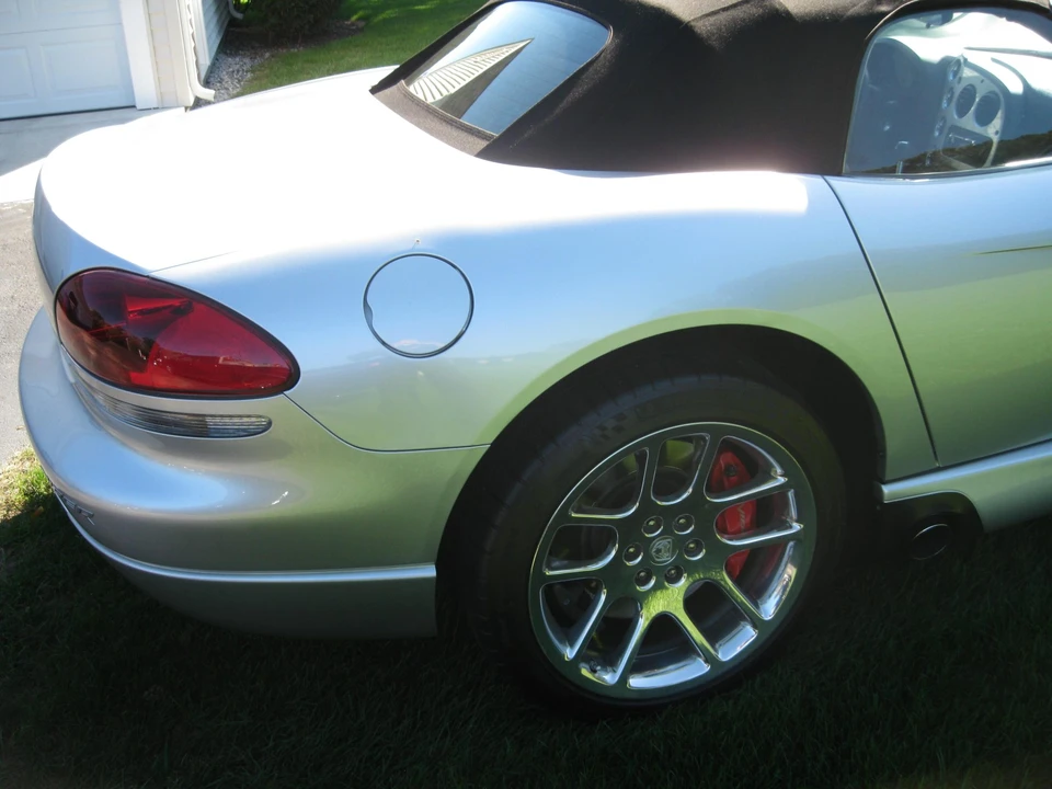 2004 Dodge Viper 3rd Gen - Image 30 of 31