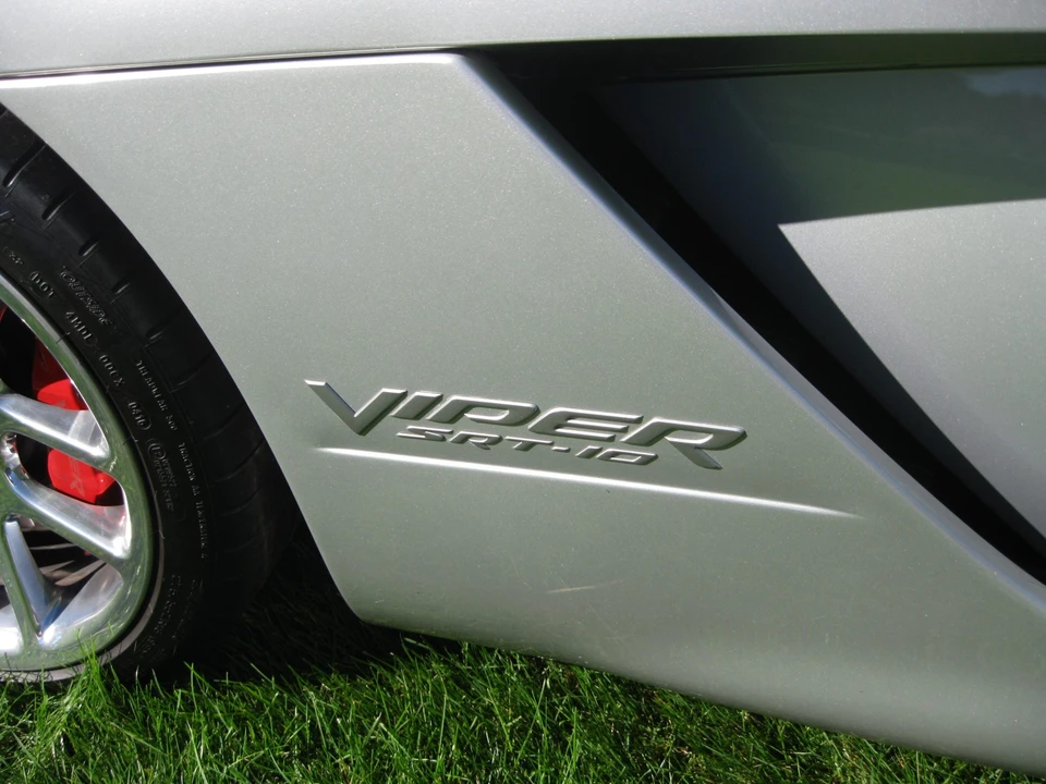 2004 Dodge Viper 3rd Gen - Image 24 of 31