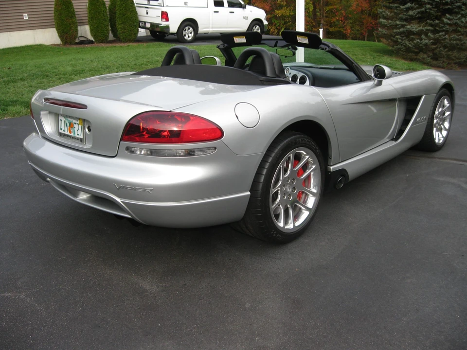 2004 Dodge Viper 3rd Gen - Image 5 of 31