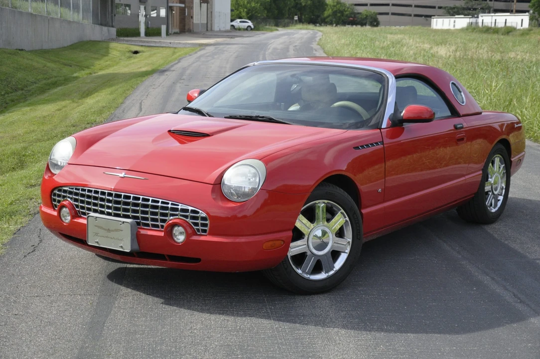 2004 Ford Thunderbird 11th Gen - Image 10 of 31