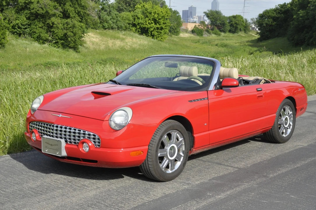 2004 Ford Thunderbird 11th Gen - Image 9 of 31