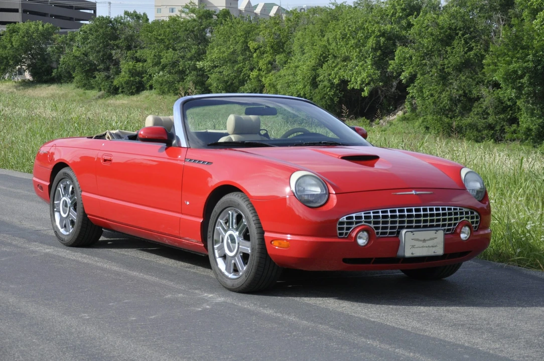 2004 Ford Thunderbird 11th Gen - Image 3 of 31