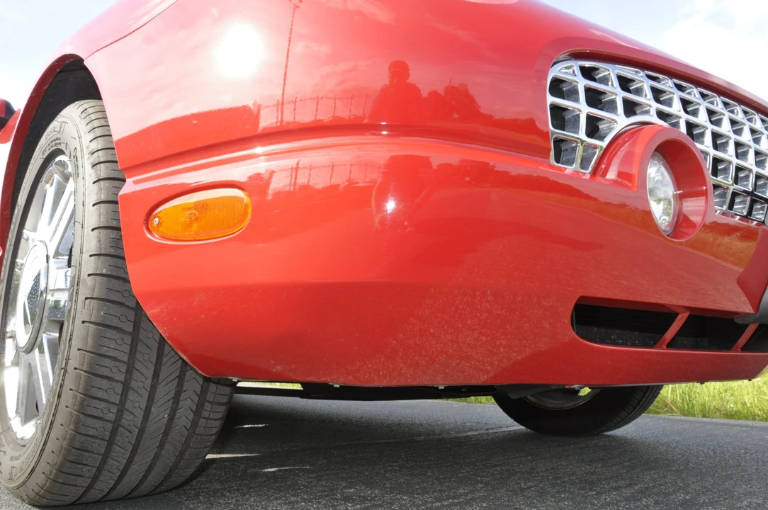 2004 Ford Thunderbird 11th Gen - Image 27 of 31