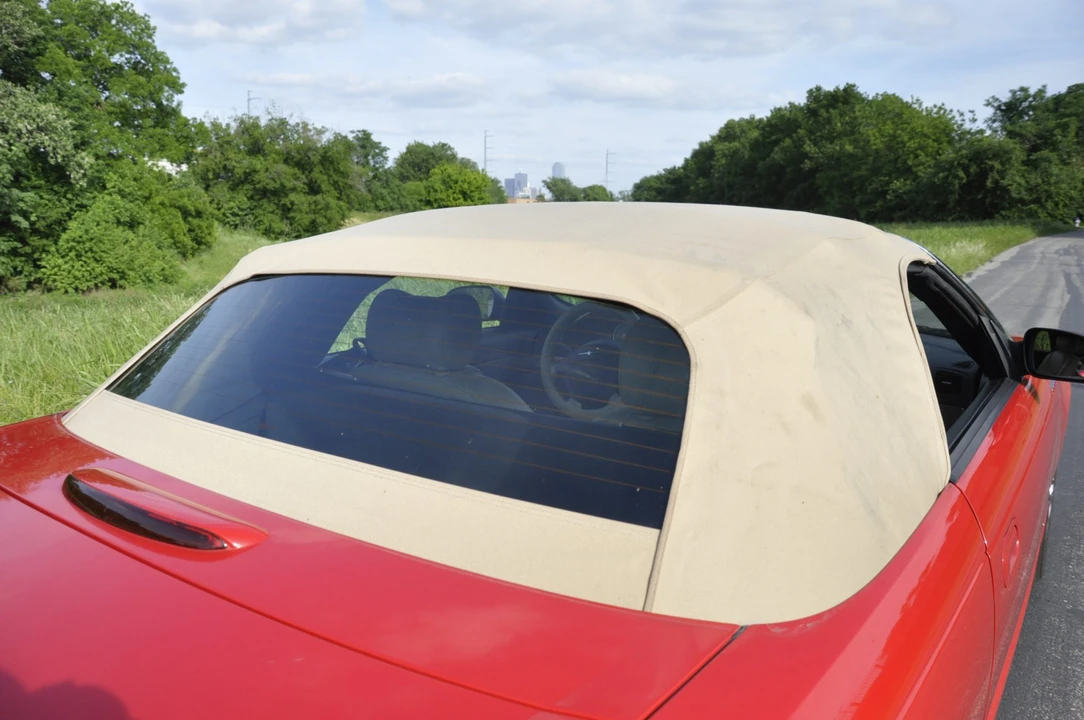 2004 Ford Thunderbird 11th Gen - Image 28 of 31