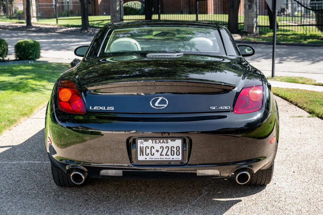 2004 Lexus SC430 - Image 13 of 31