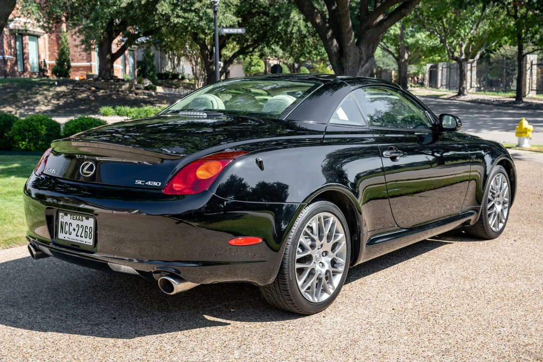 2004 Lexus SC430 - Image 12 of 31