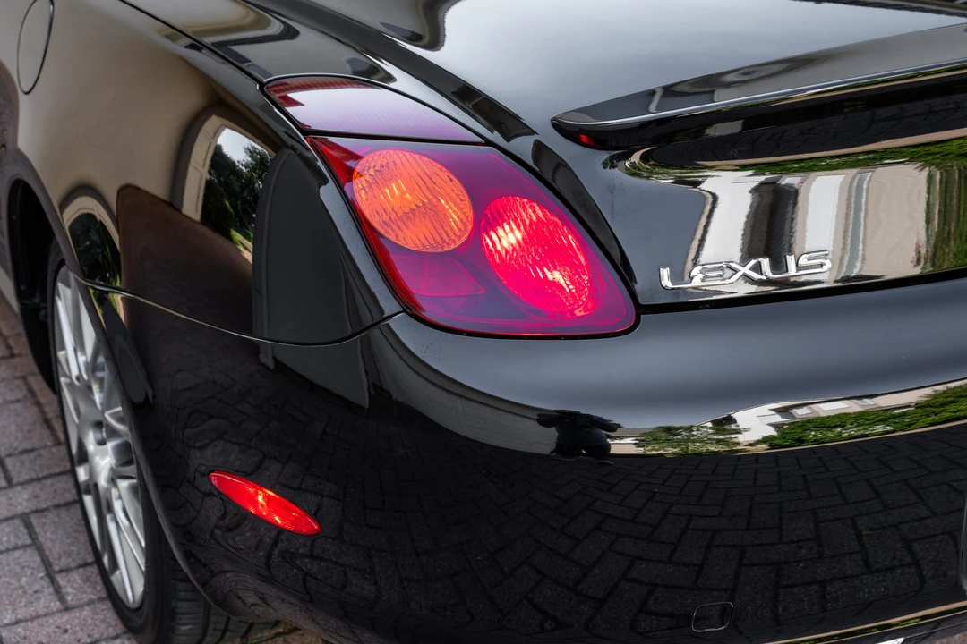 2004 Lexus SC430 - Image 27 of 31