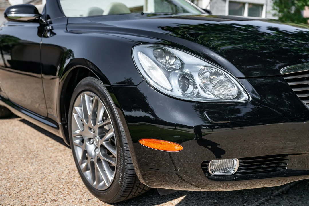 2004 Lexus SC430 - Image 18 of 31
