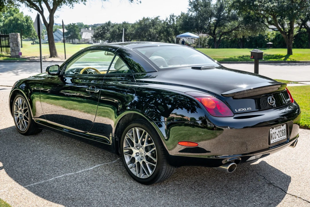 2004 Lexus SC430 - Image 14 of 31