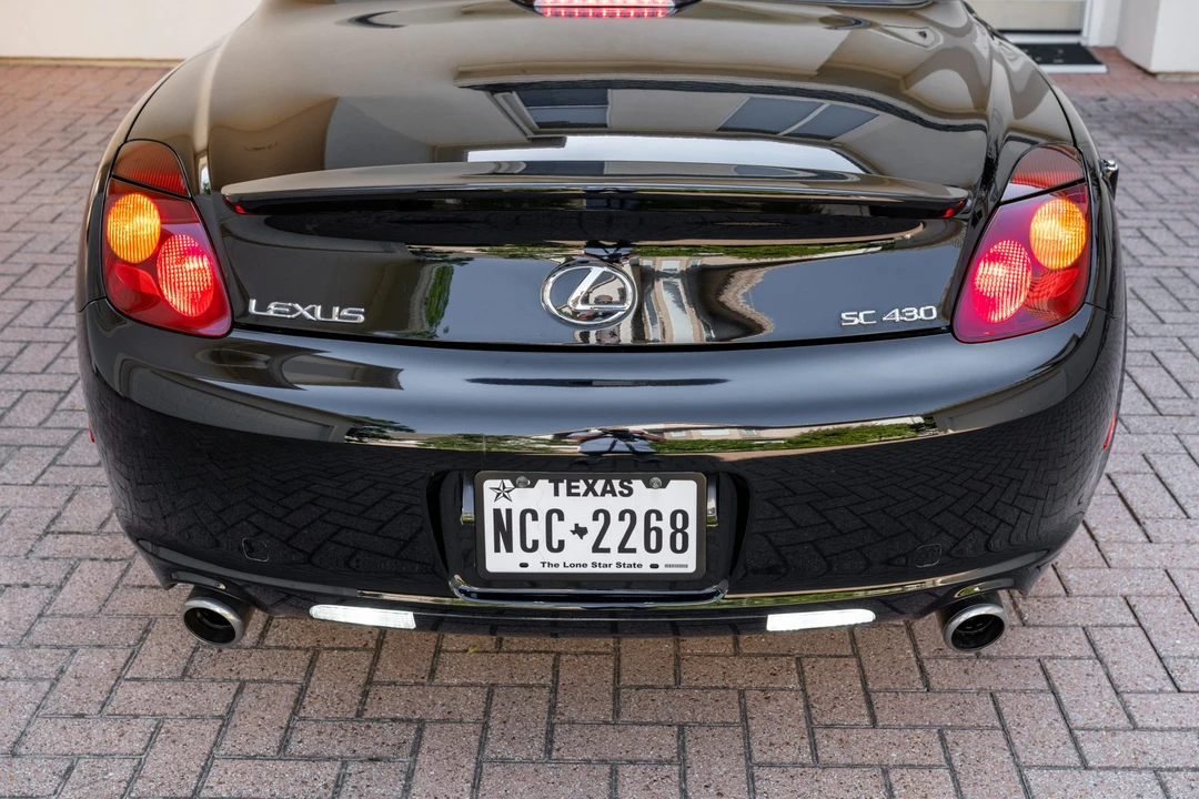 2004 Lexus SC430 - Image 24 of 31