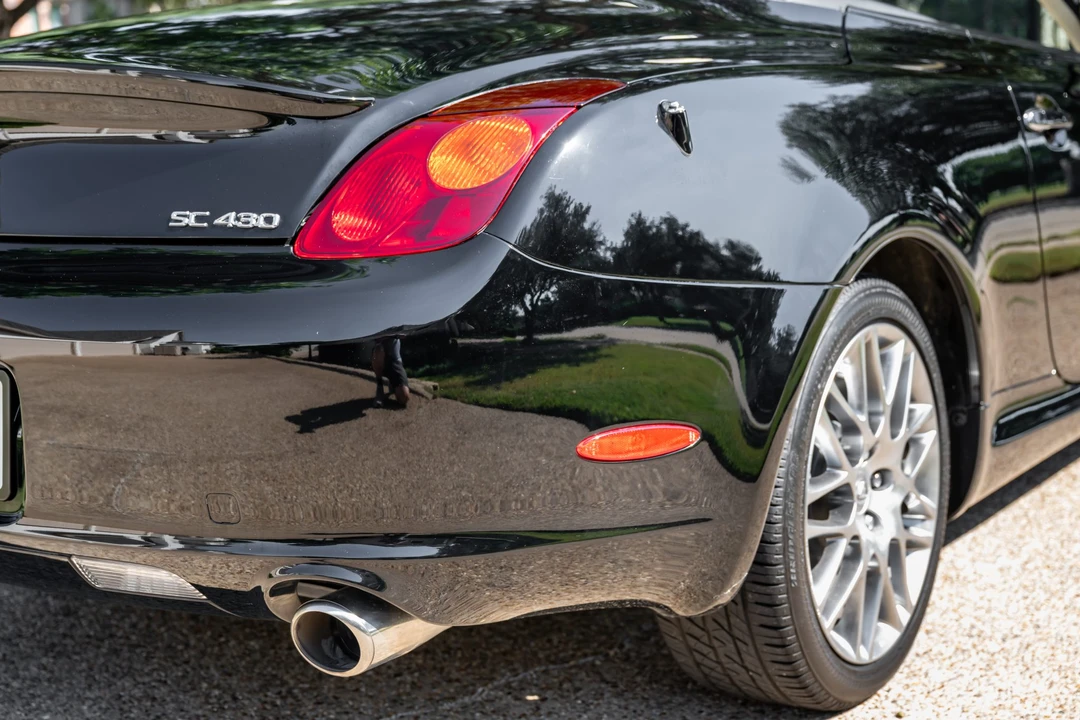 2004 Lexus SC430 - Image 26 of 31
