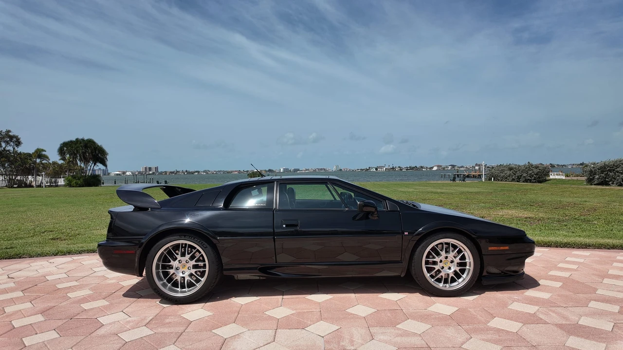 2004 Lotus Esprit V8 - Image 7 of 31