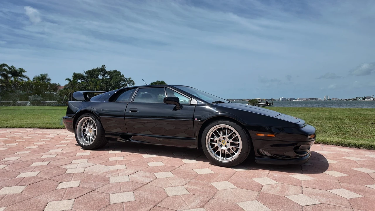2004 Lotus Esprit V8 - Image 4 of 31