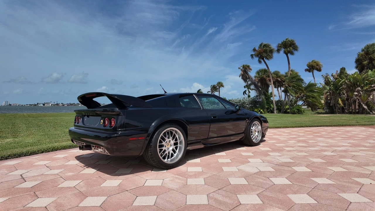 2004 Lotus Esprit V8 - Image 9 of 31