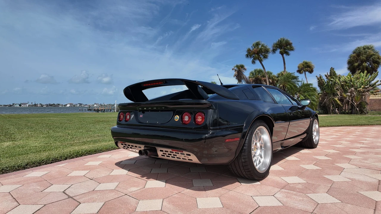 2004 Lotus Esprit V8 - Image 10 of 31