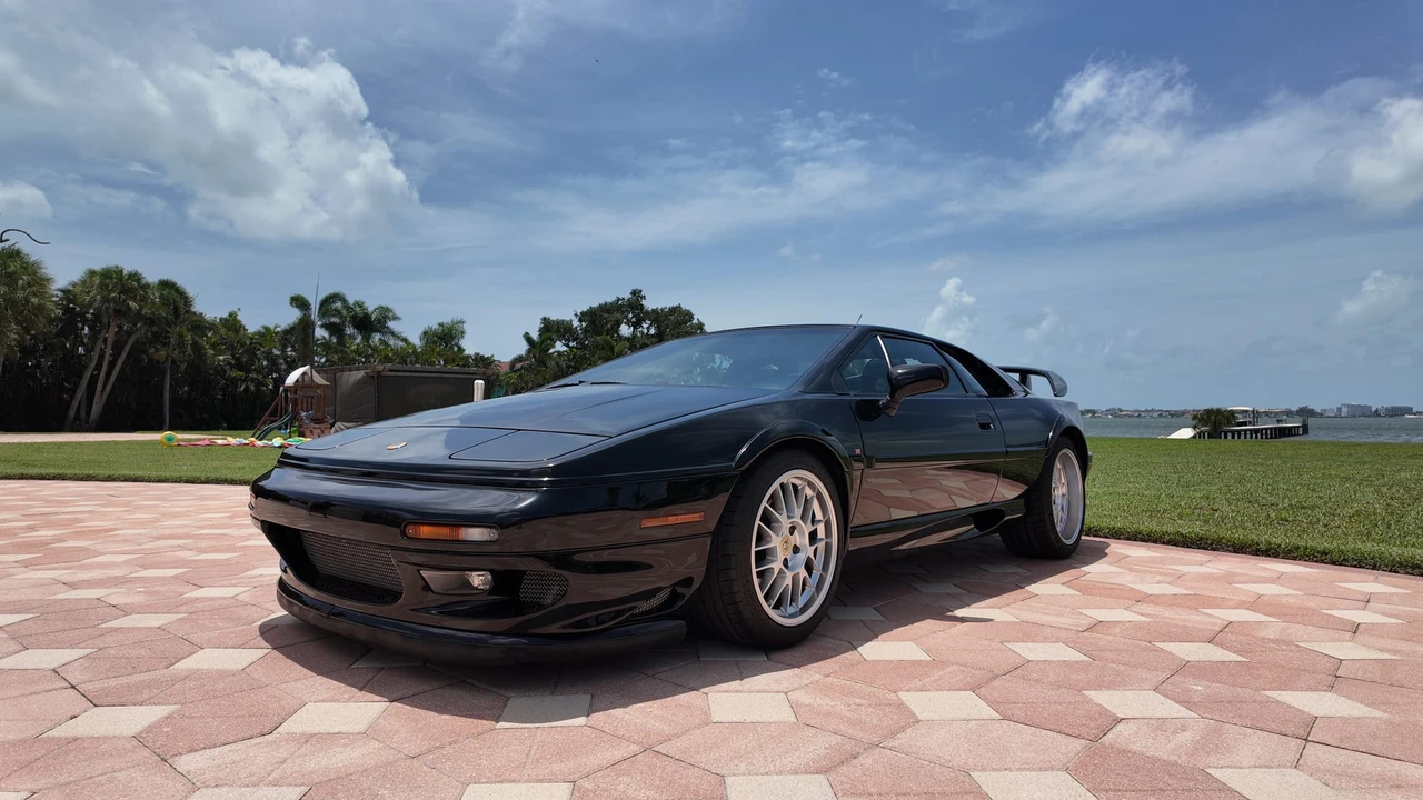 2004 Lotus Esprit V8 - Image 27 of 31