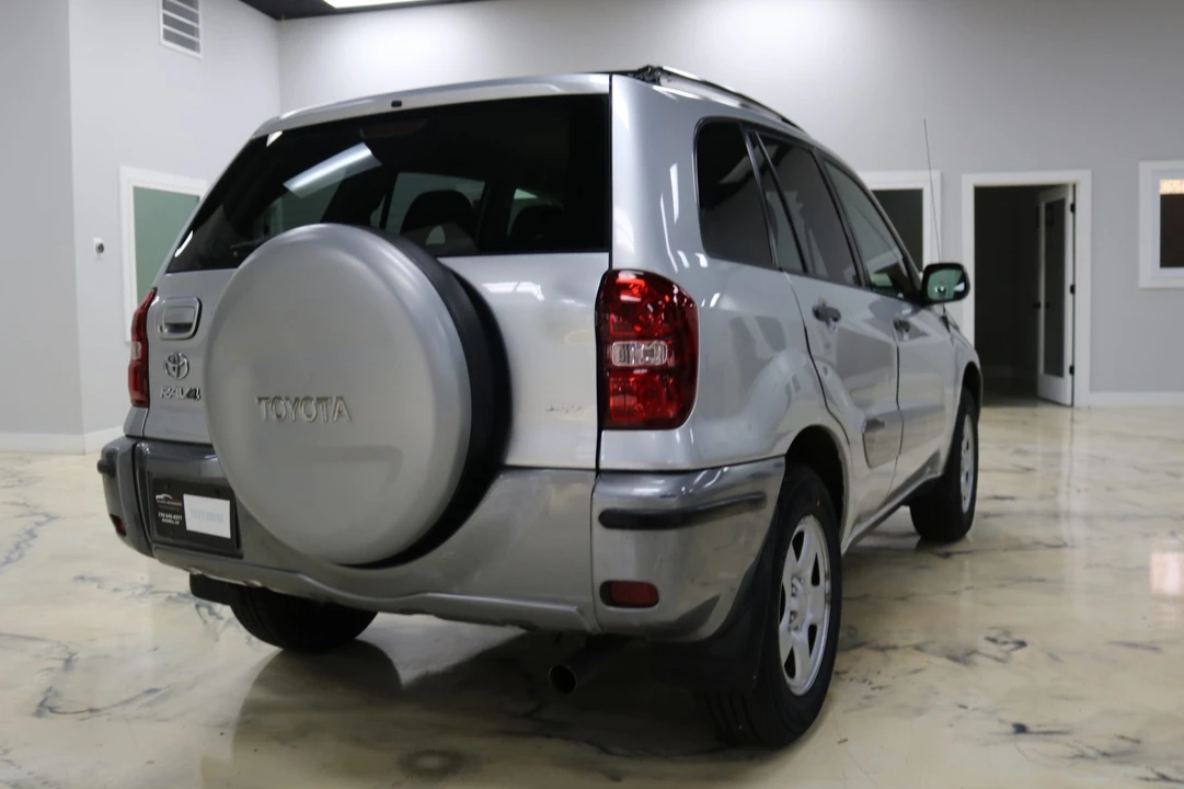 2004 Toyota RAV4 2nd Gen - Image 2 of 7