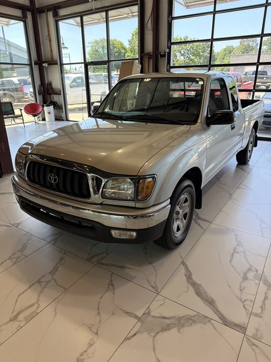 2004 Toyota Tacoma 1st Gen - Image 2 of 31