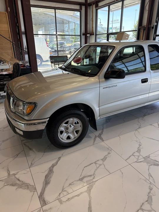 2004 Toyota Tacoma 1st Gen - Image 10 of 31