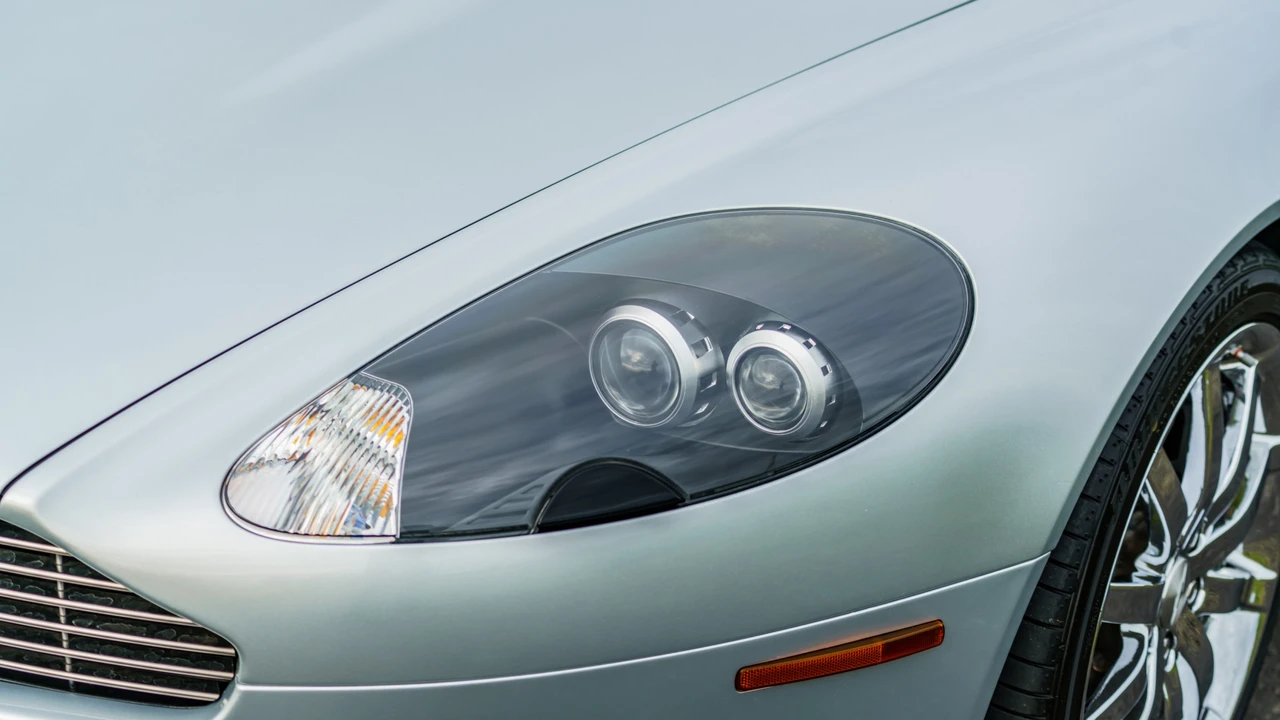 2005 Aston Martin DB9 - Image 22 of 31
