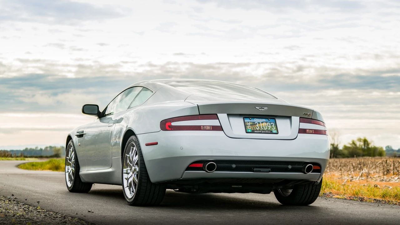 2005 Aston Martin DB9 - Image 11 of 31