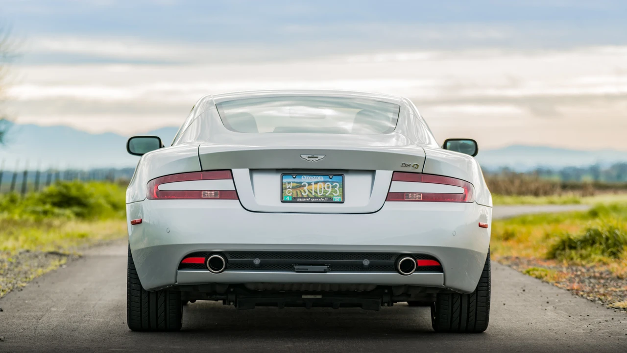 2005 Aston Martin DB9 - Image 8 of 31