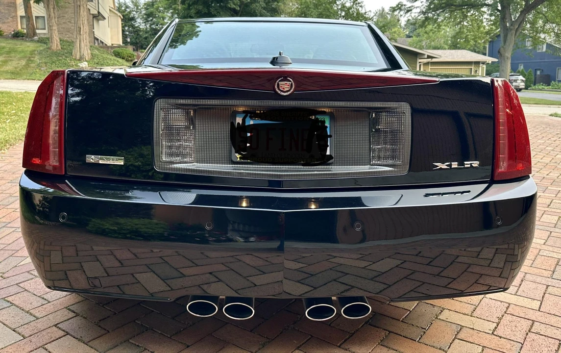 2005 Cadillac XLR - Image 21 of 31