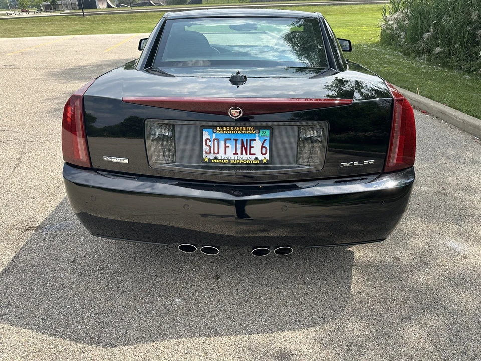 2005 Cadillac XLR - Image 9 of 31