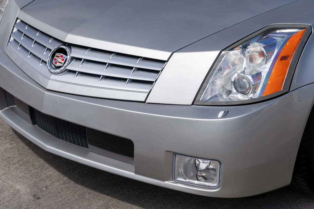2005 Cadillac XLR - Image 28 of 31